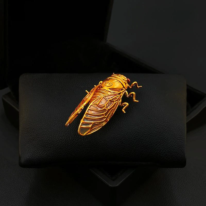 Golden Cicada Brooch with Beau – обзор и цена Women Accessories Meaning